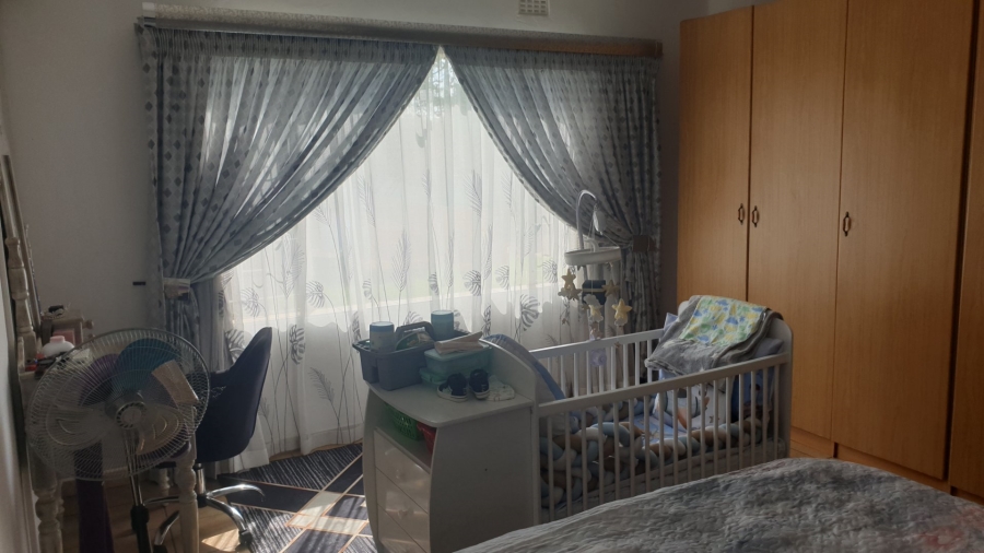 6 Bedroom Property for Sale in Clubview Gauteng