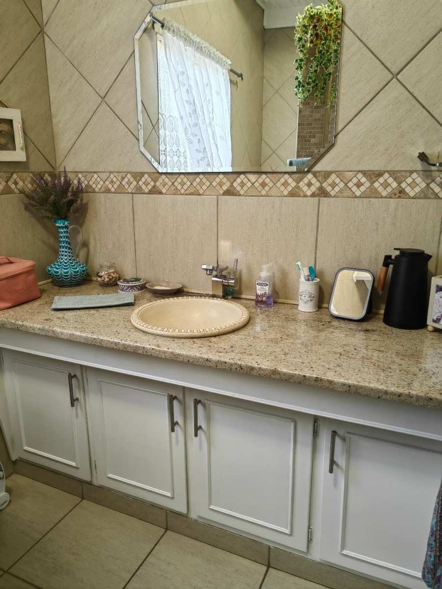 3 Bedroom Property for Sale in Valhalla Gauteng