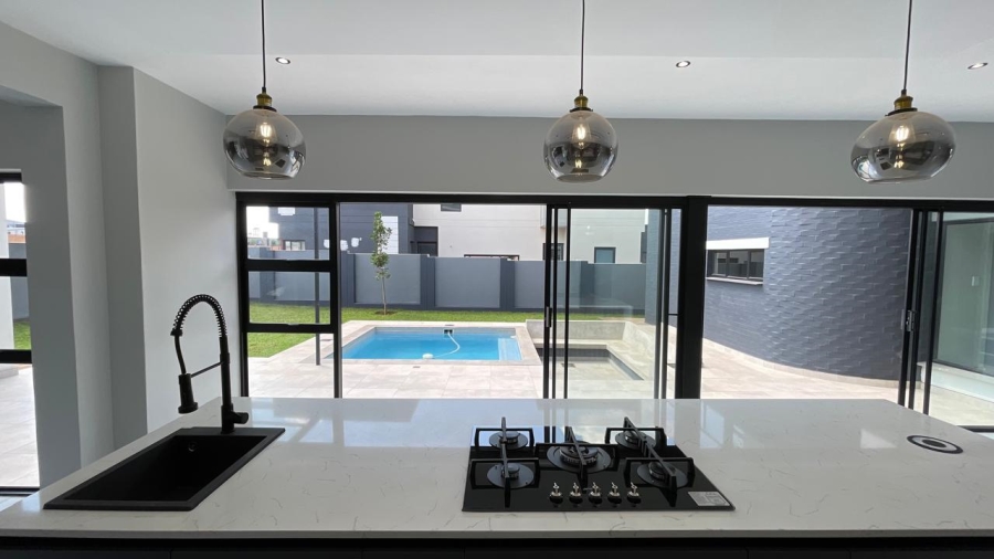 4 Bedroom Property for Sale in Fountainbrook Estate Gauteng