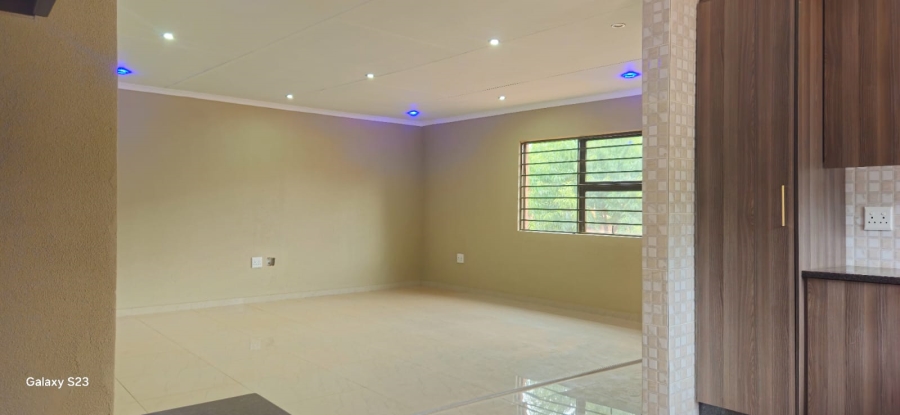 2 Bedroom Property for Sale in Lenasia South Gauteng