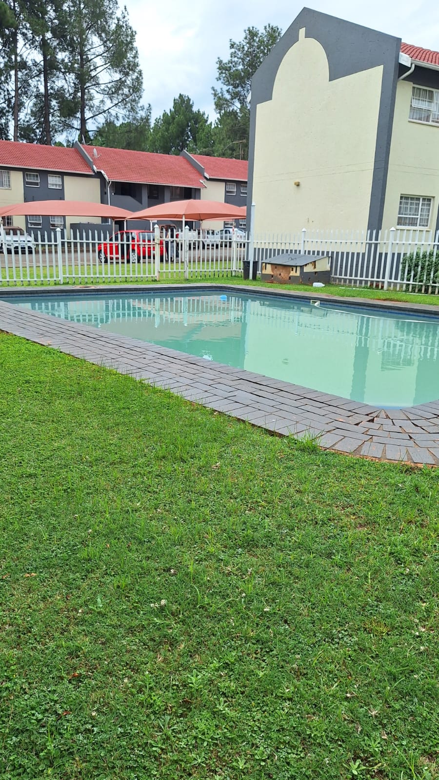 1 Bedroom Property for Sale in Die Hoewes Gauteng