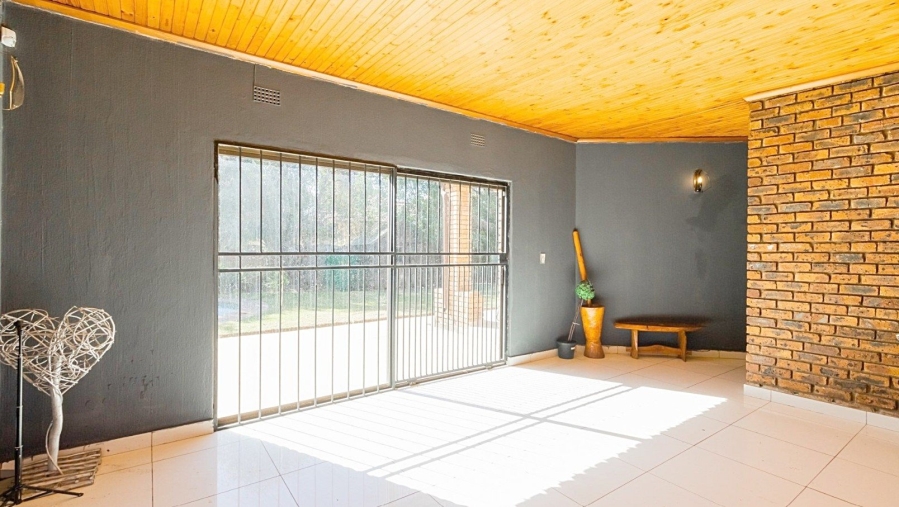 3 Bedroom Property for Sale in Crystal Park Gauteng