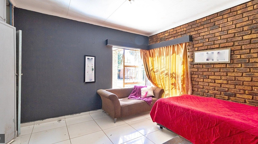 3 Bedroom Property for Sale in Crystal Park Gauteng