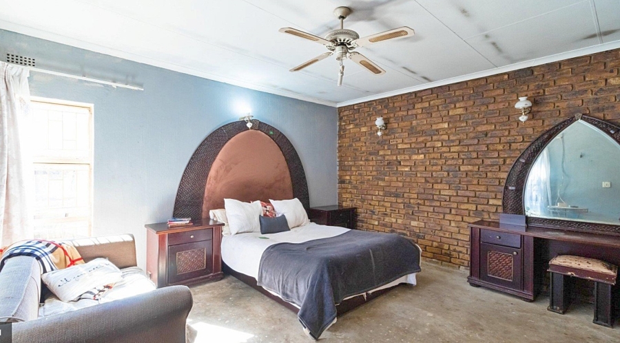 3 Bedroom Property for Sale in Crystal Park Gauteng