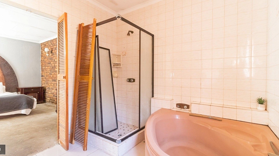 3 Bedroom Property for Sale in Crystal Park Gauteng