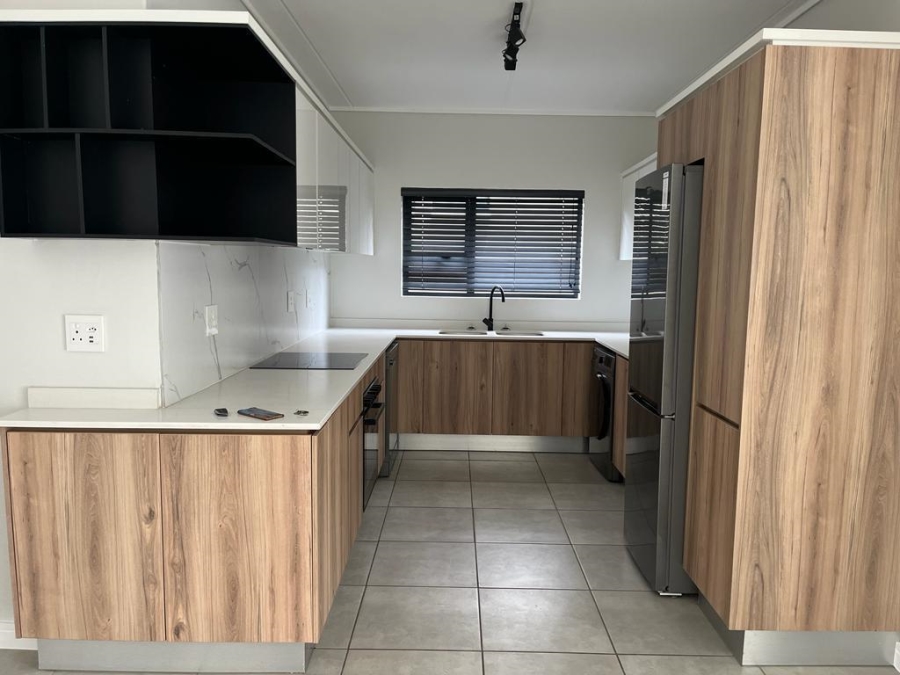 3 Bedroom Property for Sale in Waterfall Gauteng