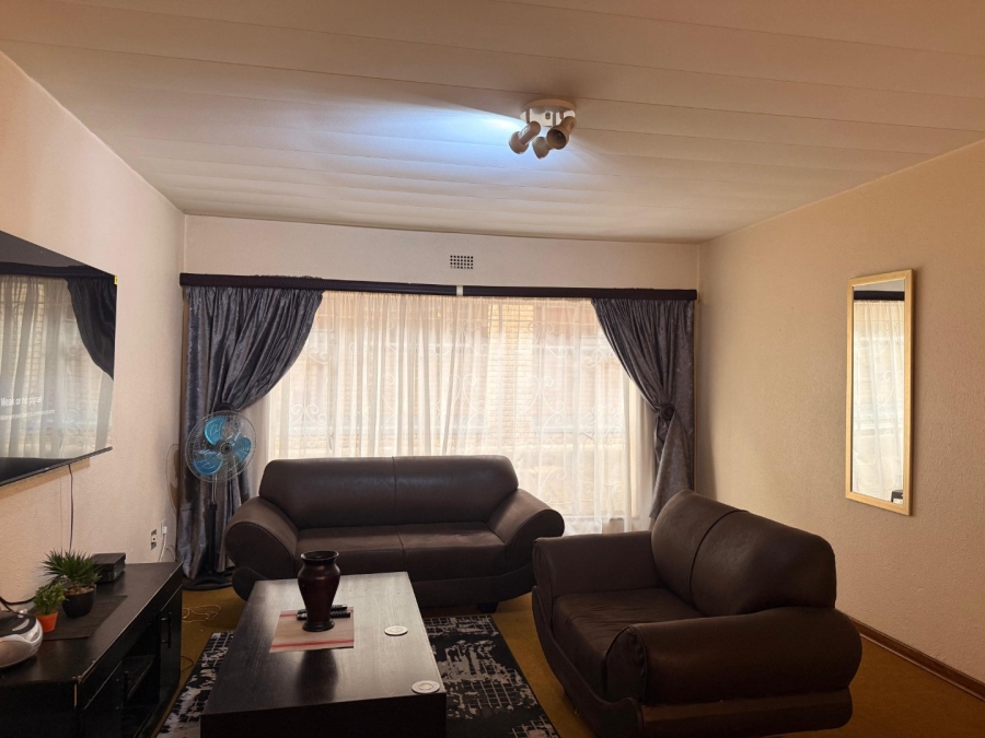 2 Bedroom Property for Sale in Princess A H Gauteng