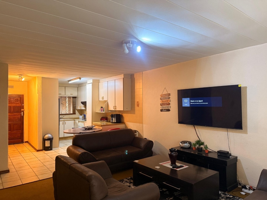 2 Bedroom Property for Sale in Princess A H Gauteng