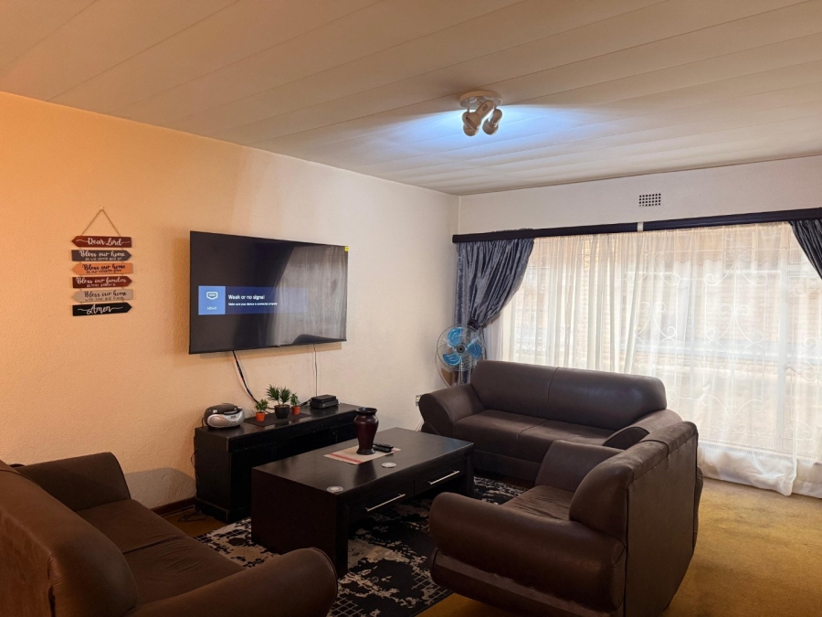 2 Bedroom Property for Sale in Princess A H Gauteng