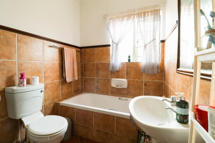  Bedroom Property for Sale in Equestria Gauteng