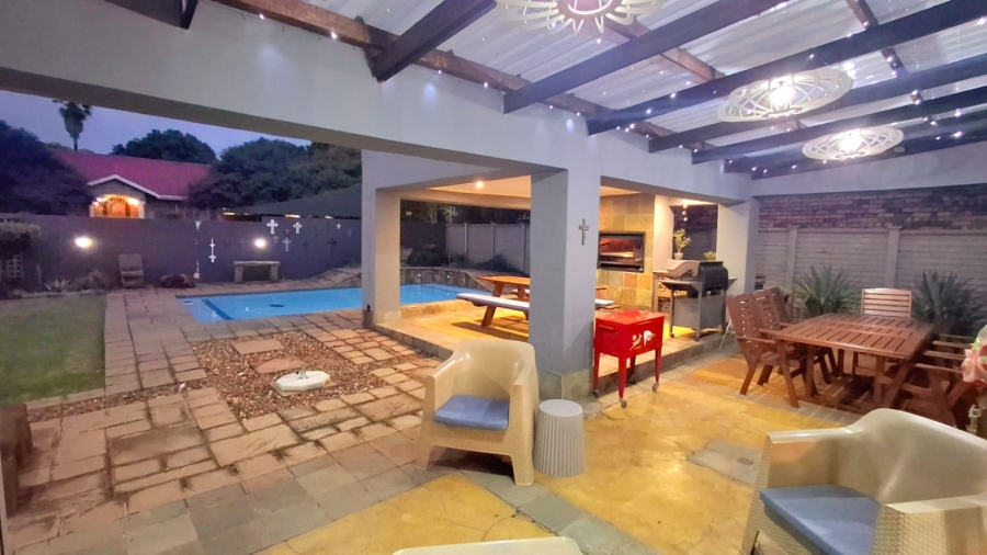 4 Bedroom Property for Sale in Vanderbijlpark SE 3 Gauteng