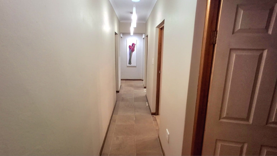 4 Bedroom Property for Sale in Vanderbijlpark SE 3 Gauteng