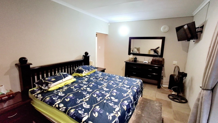 4 Bedroom Property for Sale in Vanderbijlpark SE 3 Gauteng
