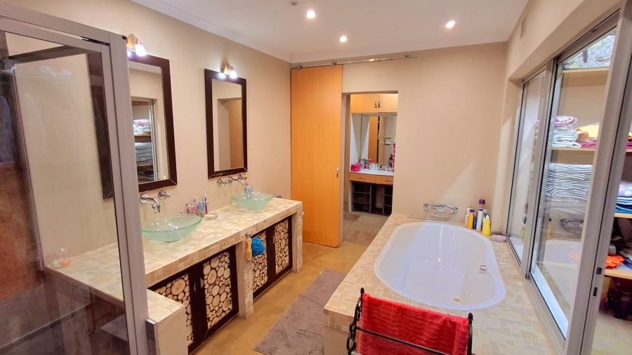 4 Bedroom Property for Sale in Vanderbijlpark SE 3 Gauteng