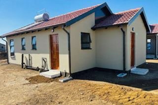 2 Bedroom Property for Sale in Crystal Park Gauteng