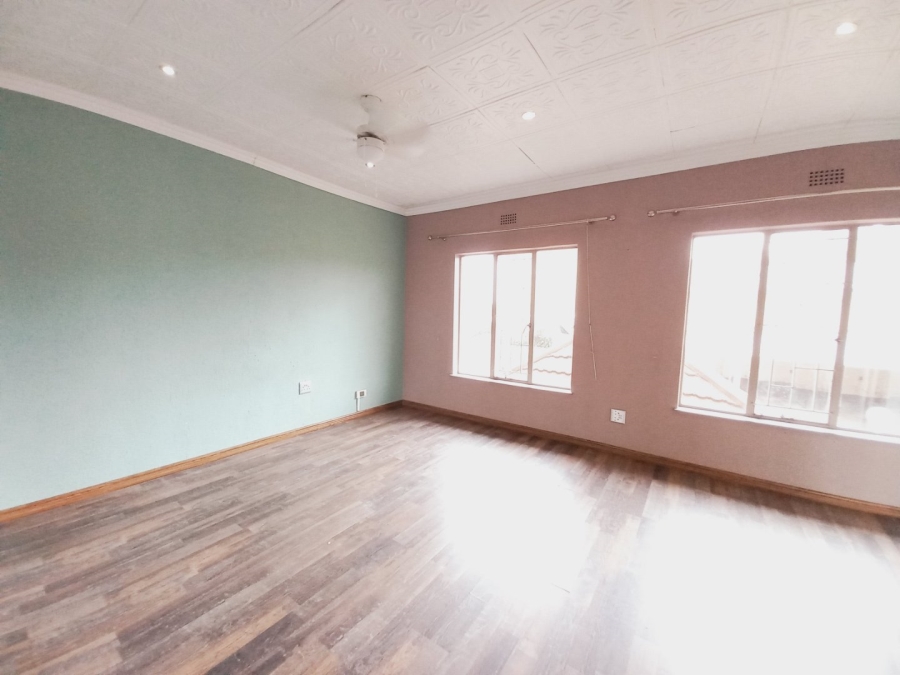 2 Bedroom Property for Sale in Primrose Hill Gauteng