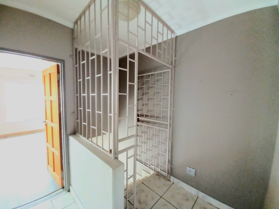 2 Bedroom Property for Sale in Primrose Hill Gauteng