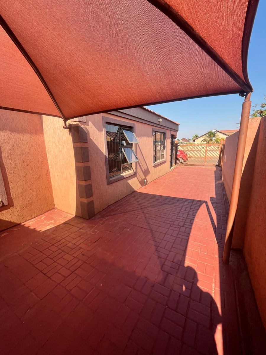 To Let 3 Bedroom Property for Rent in Ga-rankuwa Unit 17 Gauteng