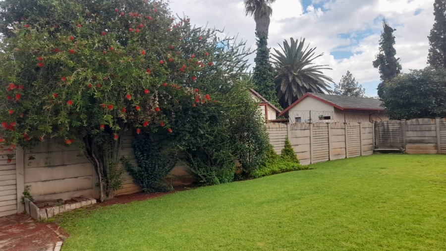 3 Bedroom Property for Sale in Vanderbijlpark SE 6 Gauteng