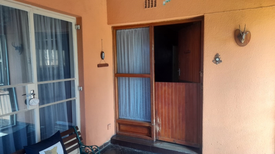3 Bedroom Property for Sale in Vanderbijlpark SE 6 Gauteng