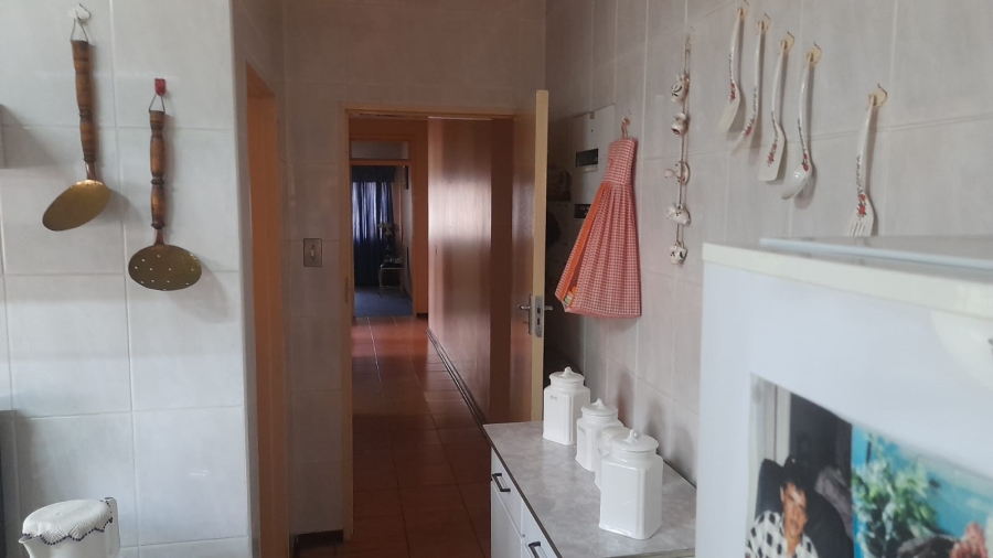 3 Bedroom Property for Sale in Vanderbijlpark SE 6 Gauteng
