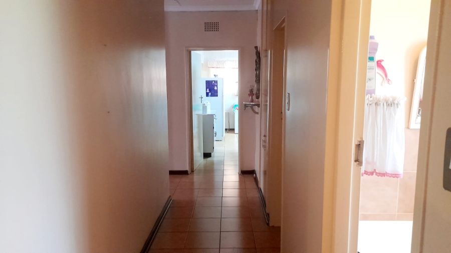 3 Bedroom Property for Sale in Vanderbijlpark SE 6 Gauteng