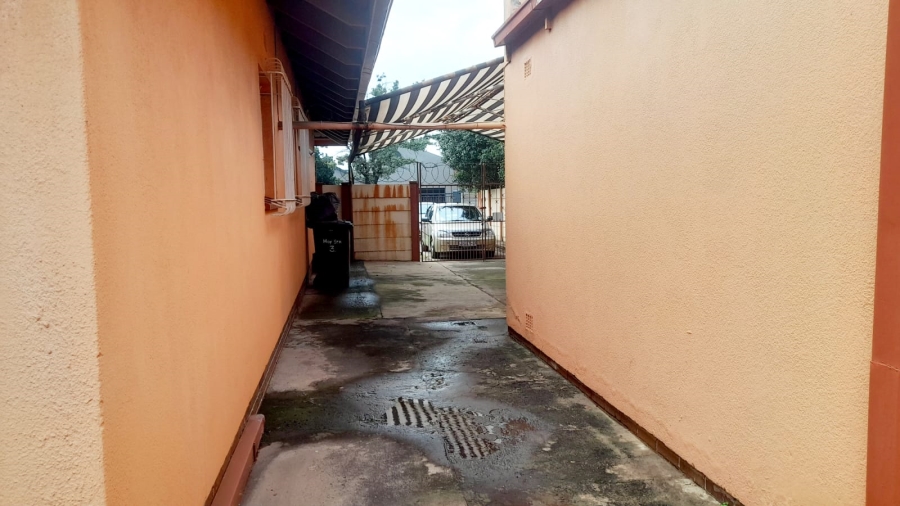 3 Bedroom Property for Sale in Vanderbijlpark SE 6 Gauteng