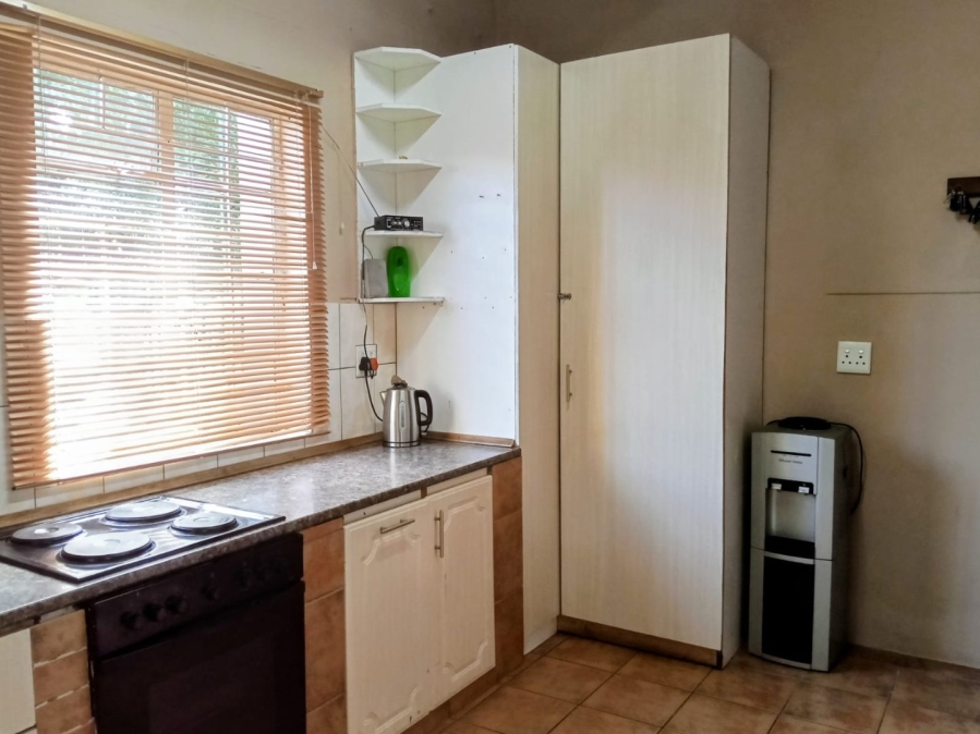 3 Bedroom Property for Sale in Hectorton Gauteng