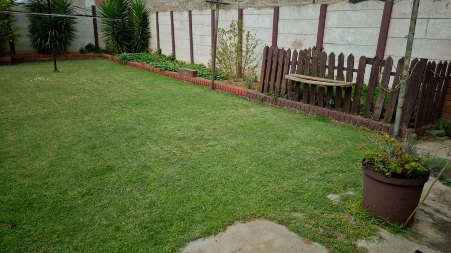 2 Bedroom Property for Sale in South Hills Gauteng