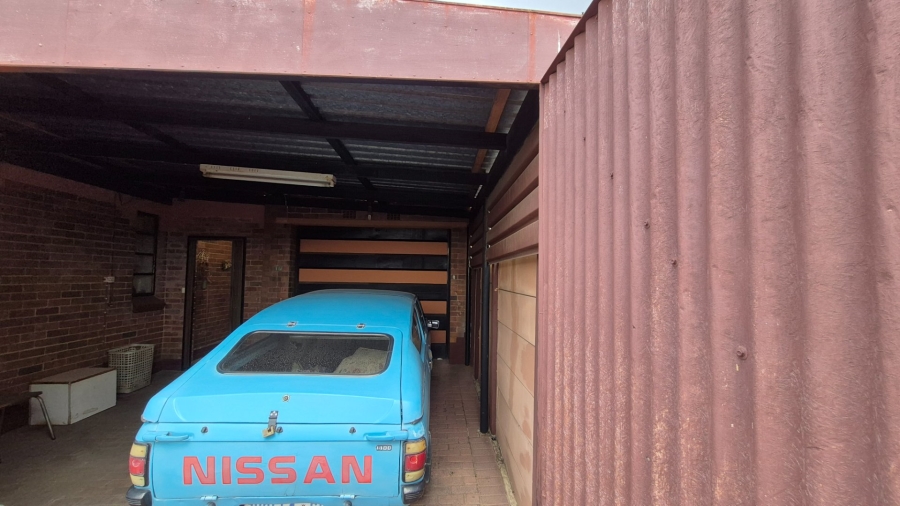 2 Bedroom Property for Sale in South Hills Gauteng