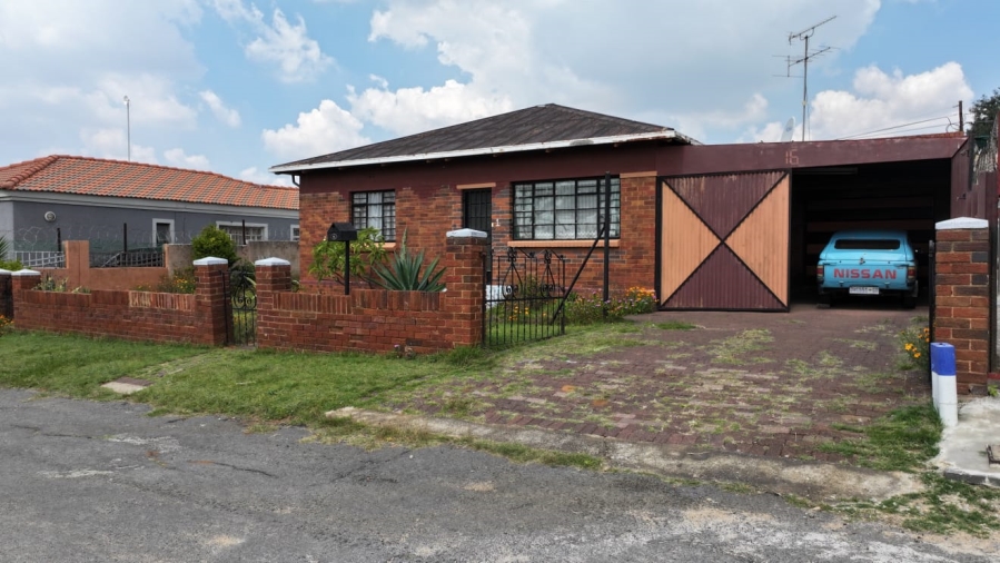 2 Bedroom Property for Sale in South Hills Gauteng