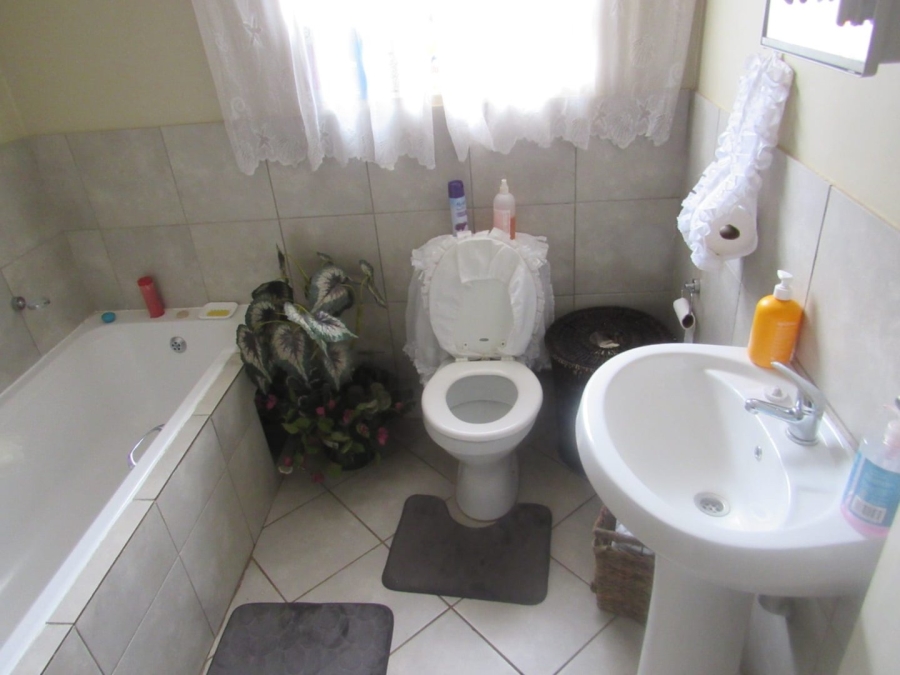 3 Bedroom Property for Sale in Salfin Gauteng