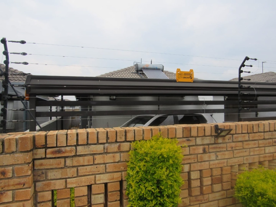 3 Bedroom Property for Sale in Salfin Gauteng
