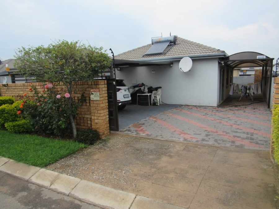 3 Bedroom Property for Sale in Salfin Gauteng