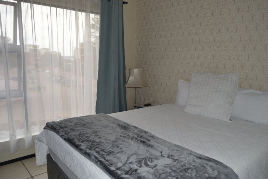 2 Bedroom Property for Sale in Greenstone Crest Gauteng