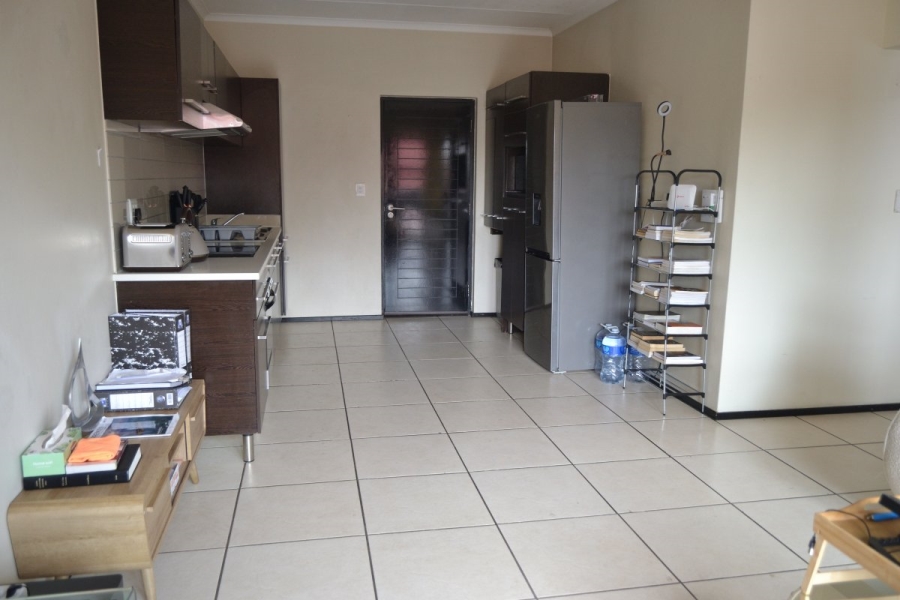 2 Bedroom Property for Sale in Greenstone Crest Gauteng