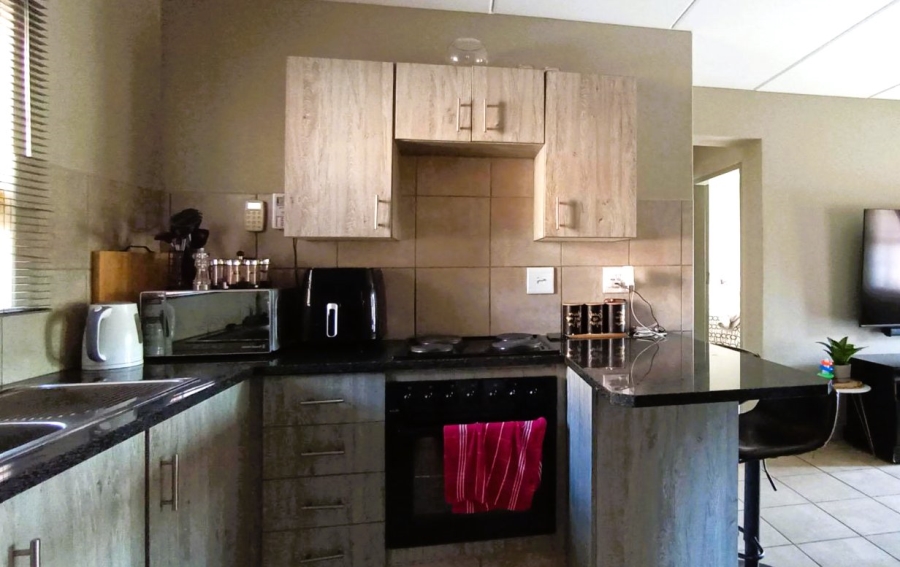 2 Bedroom Property for Sale in Montana Tuine Gauteng