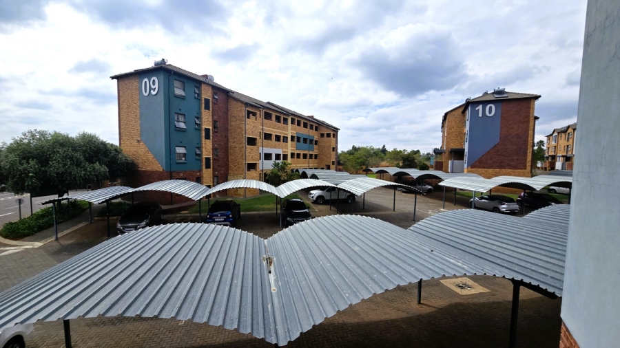 2 Bedroom Property for Sale in Montana Tuine Gauteng