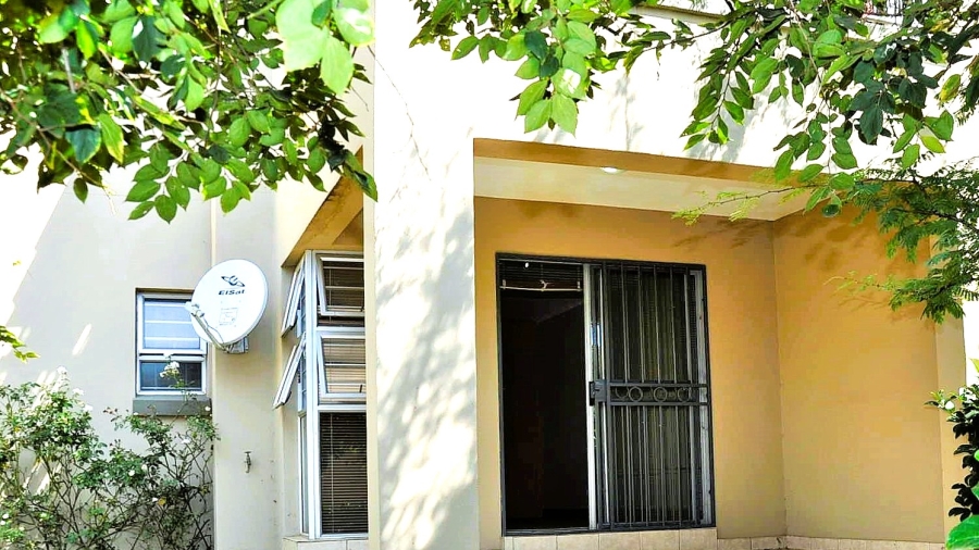 2 Bedroom Property for Sale in Leeuwenhof Estate Gauteng