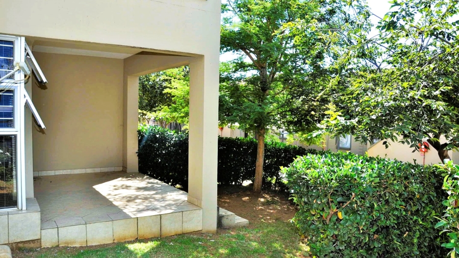 2 Bedroom Property for Sale in Leeuwenhof Estate Gauteng