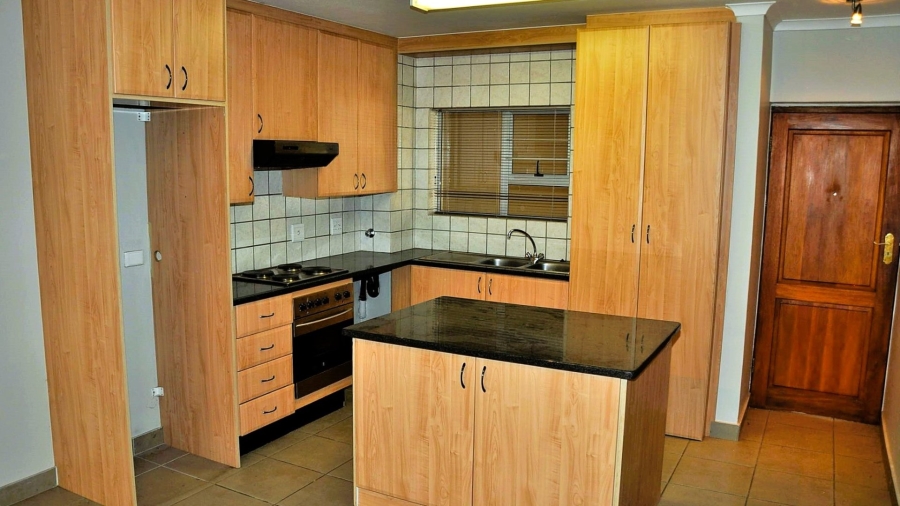 2 Bedroom Property for Sale in Leeuwenhof Estate Gauteng