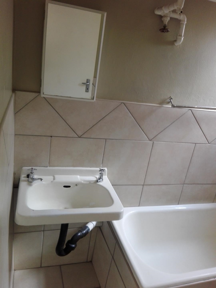 1 Bedroom Property for Sale in Daspoort Gauteng
