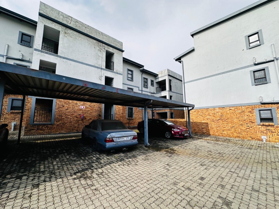To Let 3 Bedroom Property for Rent in Fairlead Gauteng