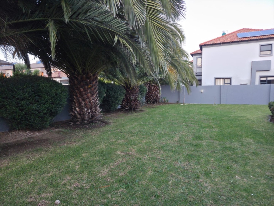 3 Bedroom Property for Sale in Helderwyk Gauteng