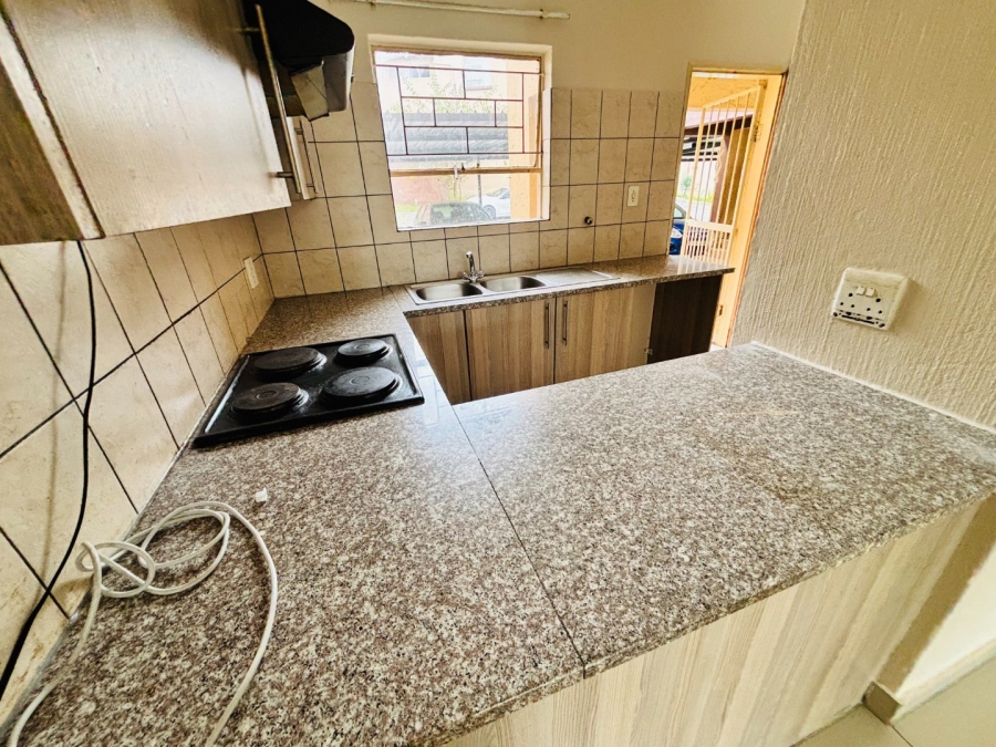 3 Bedroom Property for Sale in Vorna Valley Gauteng