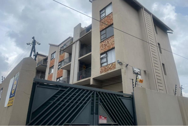 2 Bedroom Property for Sale in Florida Gauteng