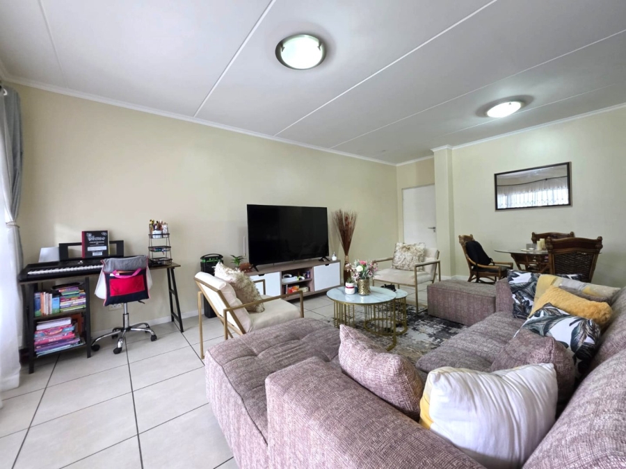 3 Bedroom Property for Sale in Longmeadow Gauteng