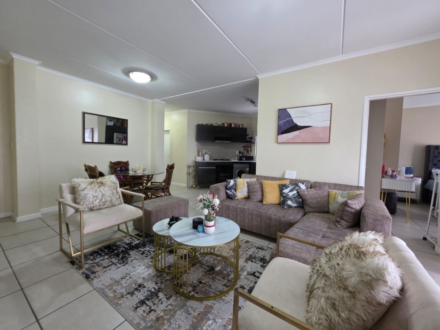 3 Bedroom Property for Sale in Longmeadow Gauteng