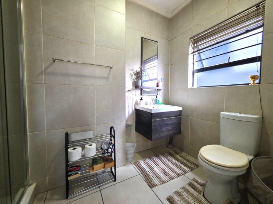 3 Bedroom Property for Sale in Longmeadow Gauteng