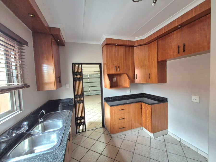 3 Bedroom Property for Sale in Vanderbijlpark SW 5 Gauteng